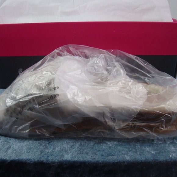 New Vince Camuto Women's Kanadial Slide Sandal Suede Faux Fur Tan Comfy NIB - Picture 7 of 7